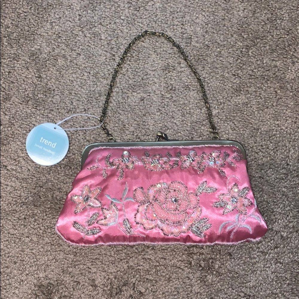 Pink beaded flower clutch